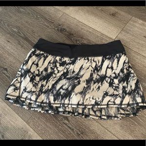 Lulu Lemon Skirt, pleated on the back